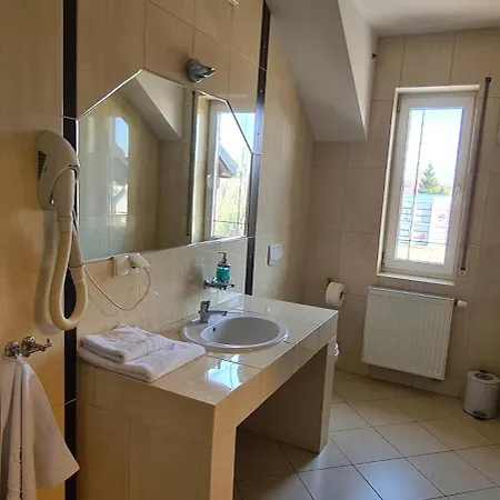 Goscinne Gum-bar Biskupice (Poznan)