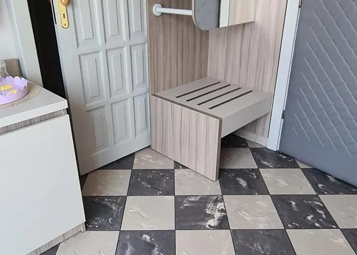 Inn Goscinne Gum-bar